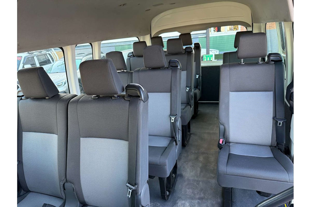 2019 Toyota Hiace Commuter GDH322R