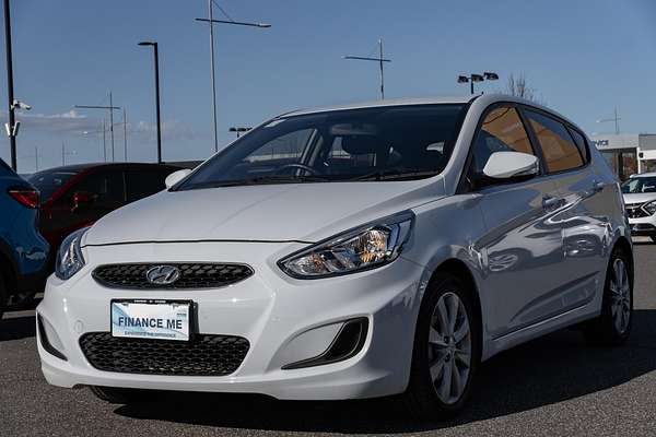 2019 Hyundai Accent Sport RB6
