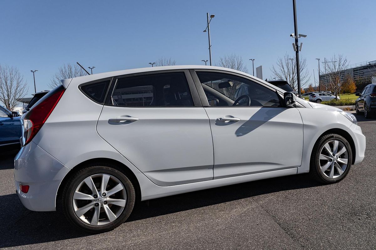 2019 Hyundai Accent Sport RB6