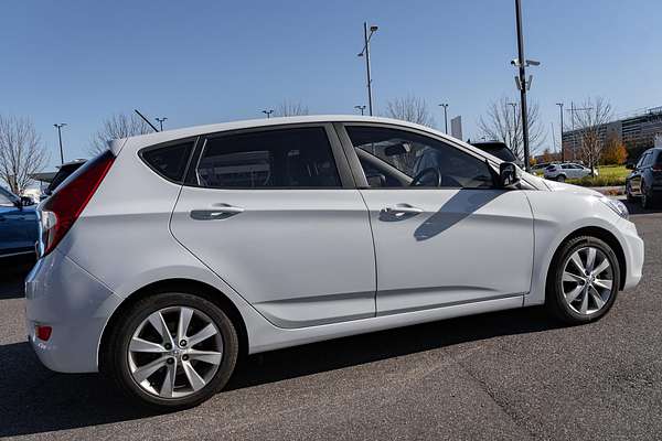 2019 Hyundai Accent Sport RB6
