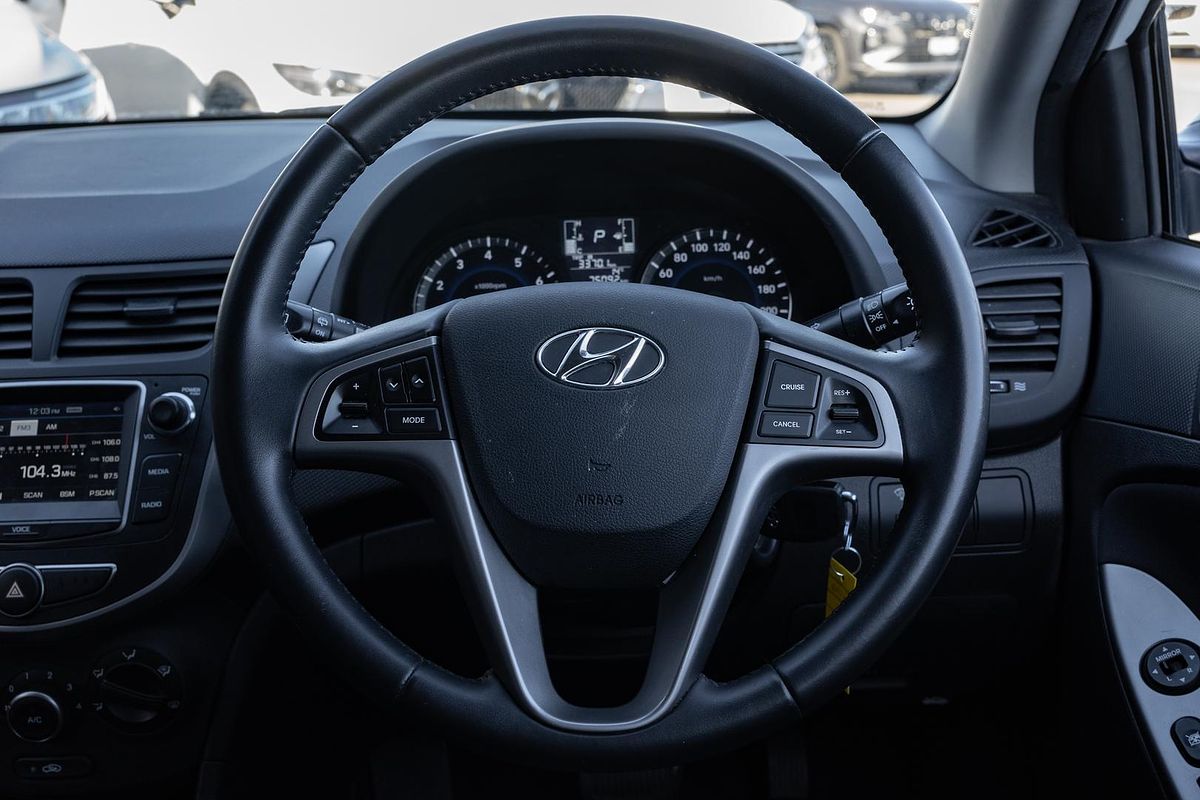 2019 Hyundai Accent Sport RB6