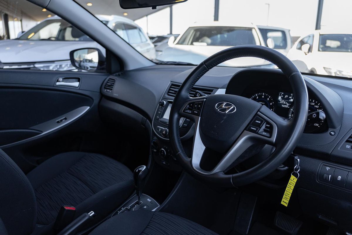 2019 Hyundai Accent Sport RB6