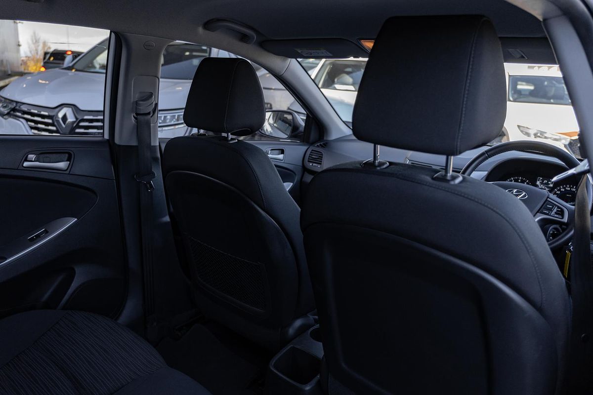 2019 Hyundai Accent Sport RB6
