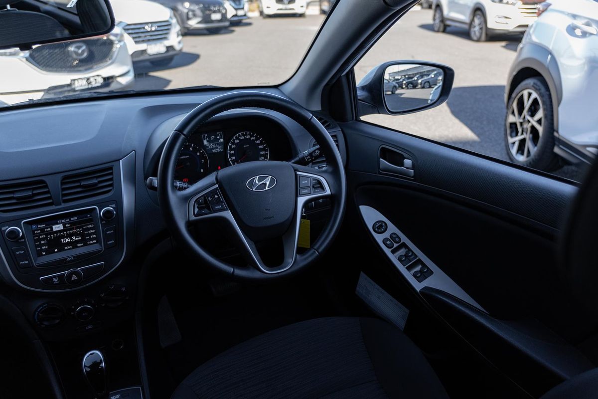 2019 Hyundai Accent Sport RB6