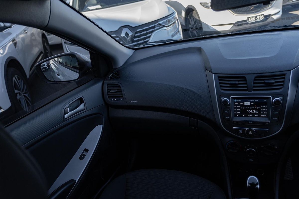2019 Hyundai Accent Sport RB6