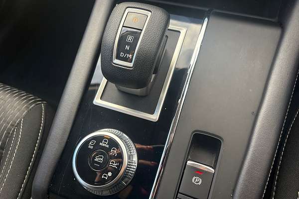 2022 Mitsubishi Outlander ES ZM