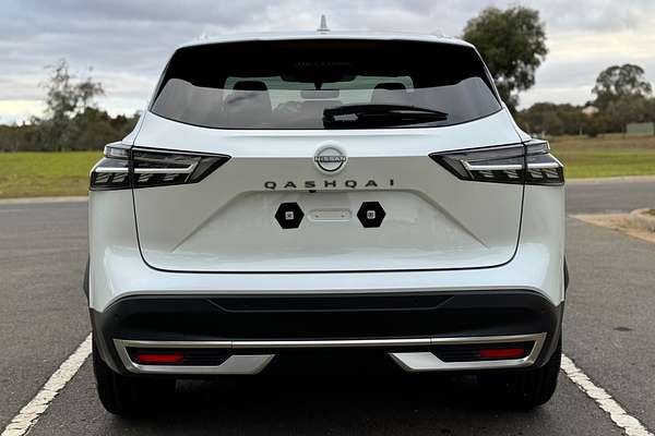 2025 Nissan QASHQAI Ti J12