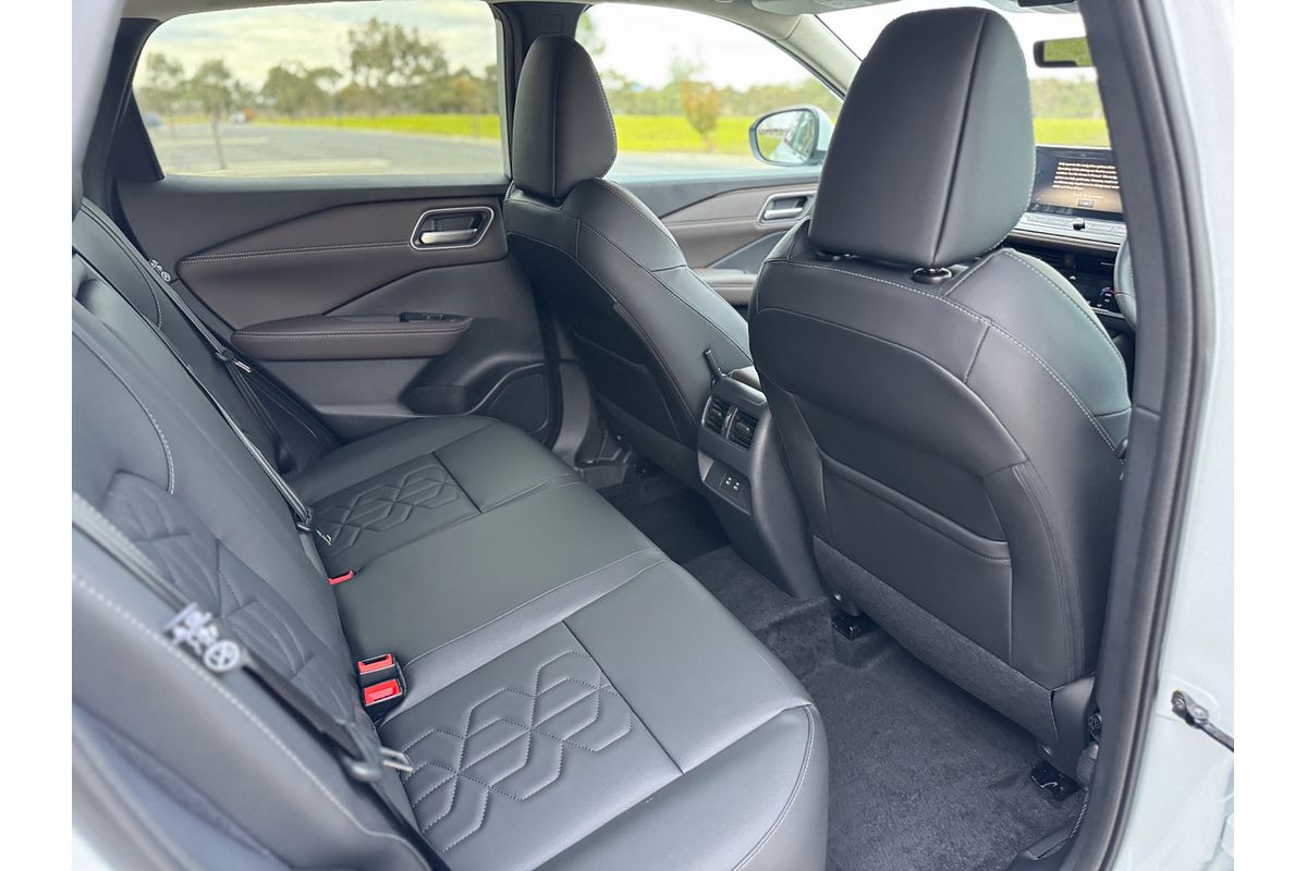 2025 Nissan QASHQAI Ti J12