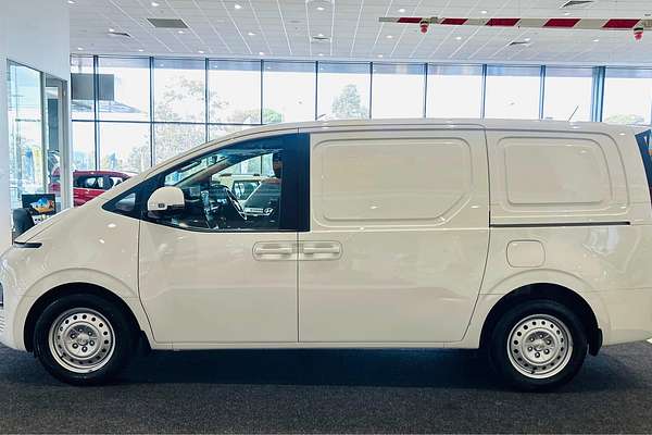 2024 Hyundai STARIA LOAD US4.V3