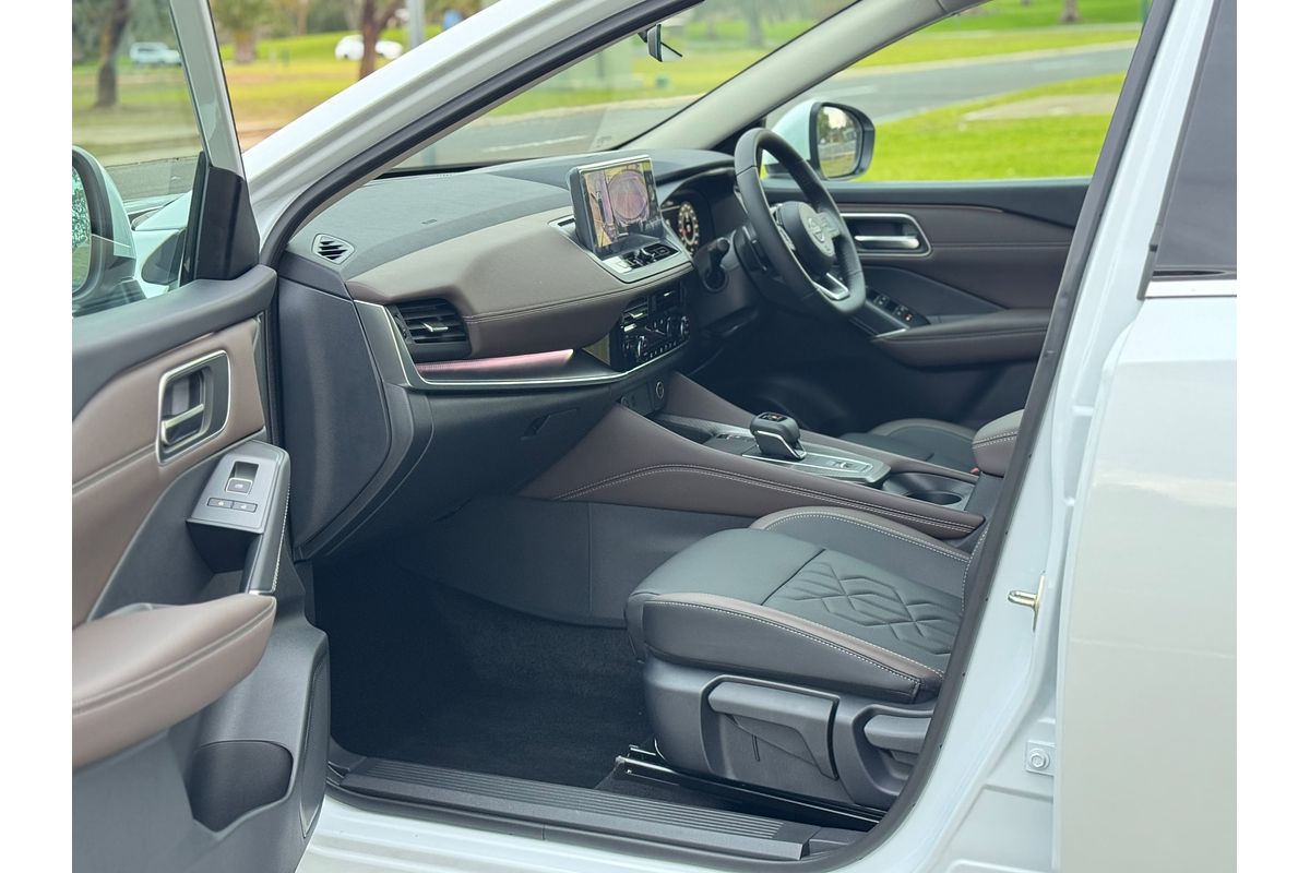 2025 Nissan QASHQAI Ti J12
