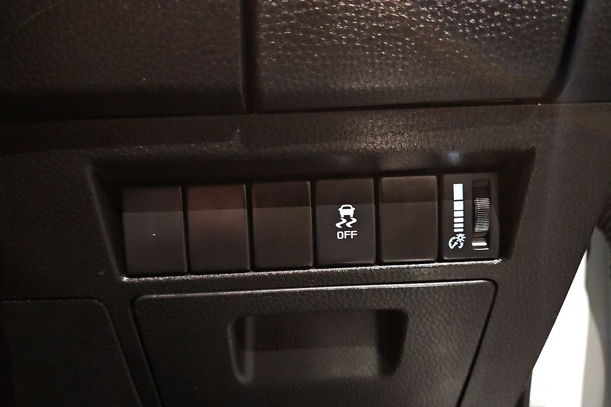 2023 Isuzu D-MAX SX High Ride Rear Wheel Drive