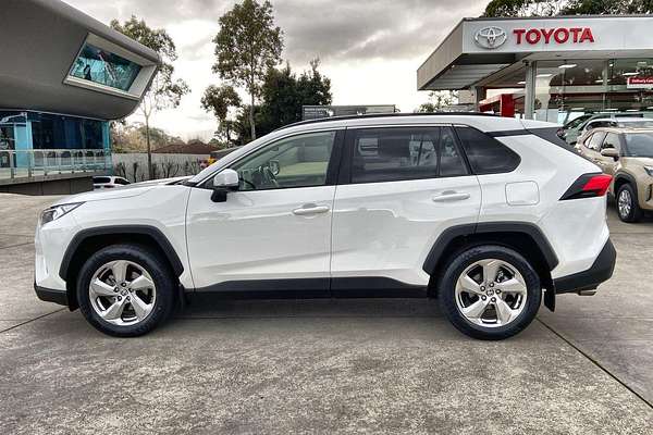 2021 Toyota RAV4 GXL MXAA52R