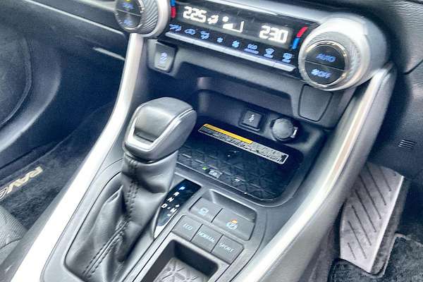 2021 Toyota RAV4 GXL MXAA52R