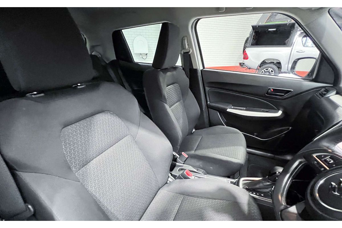 2018 Suzuki Swift GL Navigator AZ