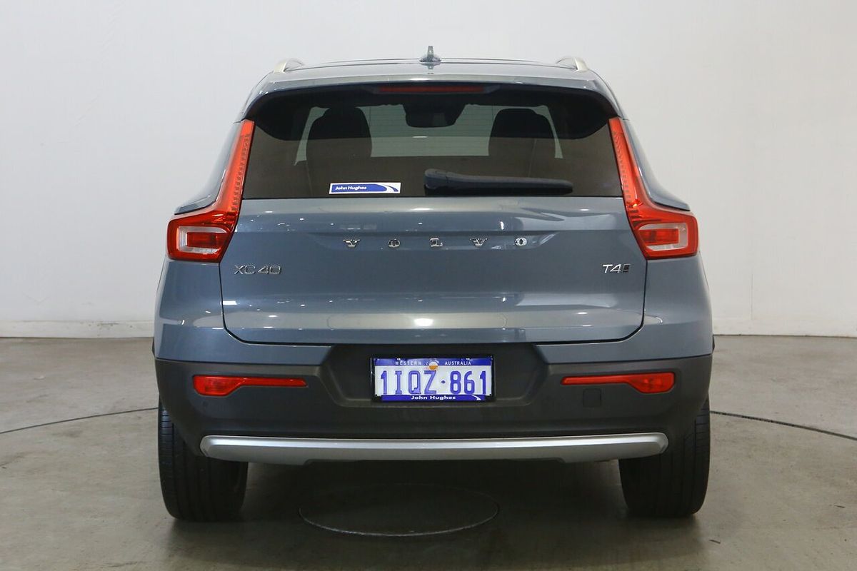2021 Volvo XC40 T4 Inscription