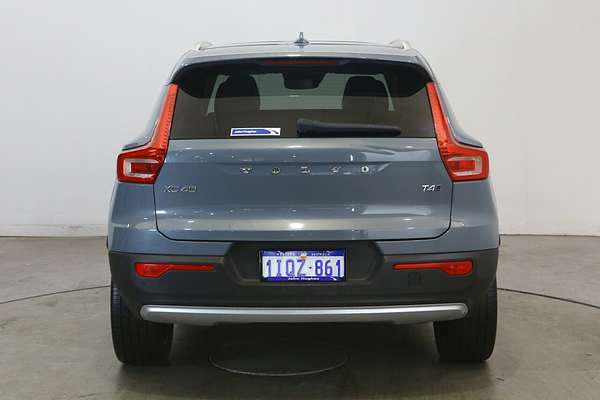 2021 Volvo XC40 T4 Inscription