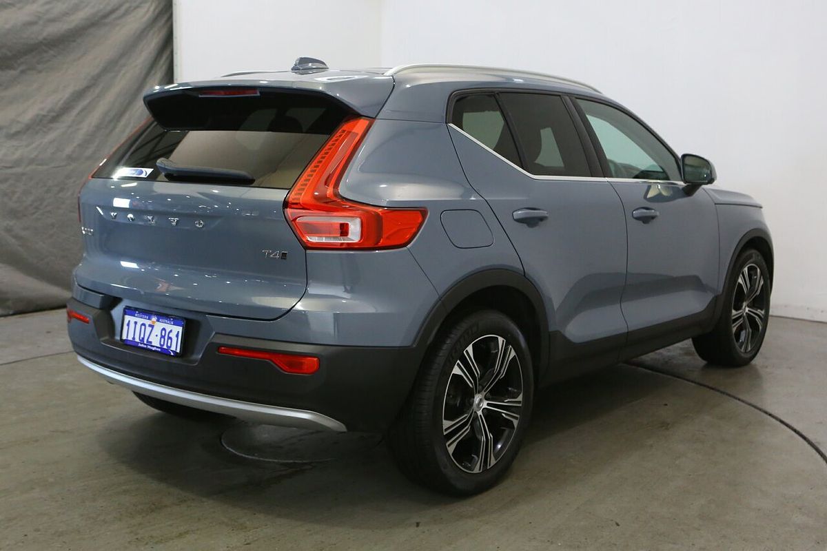 2021 Volvo XC40 T4 Inscription