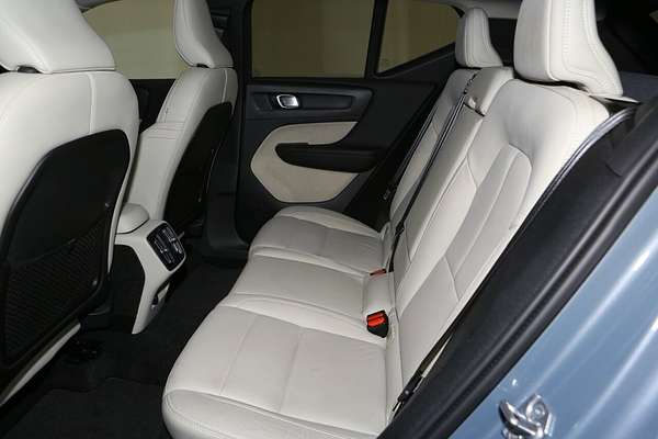 2021 Volvo XC40 T4 Inscription