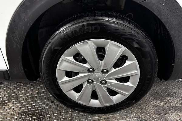 2022 Kia Stonic S YB