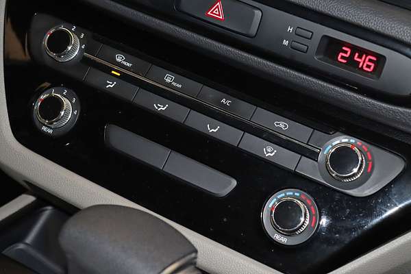 2018 Kia Carnival S YP