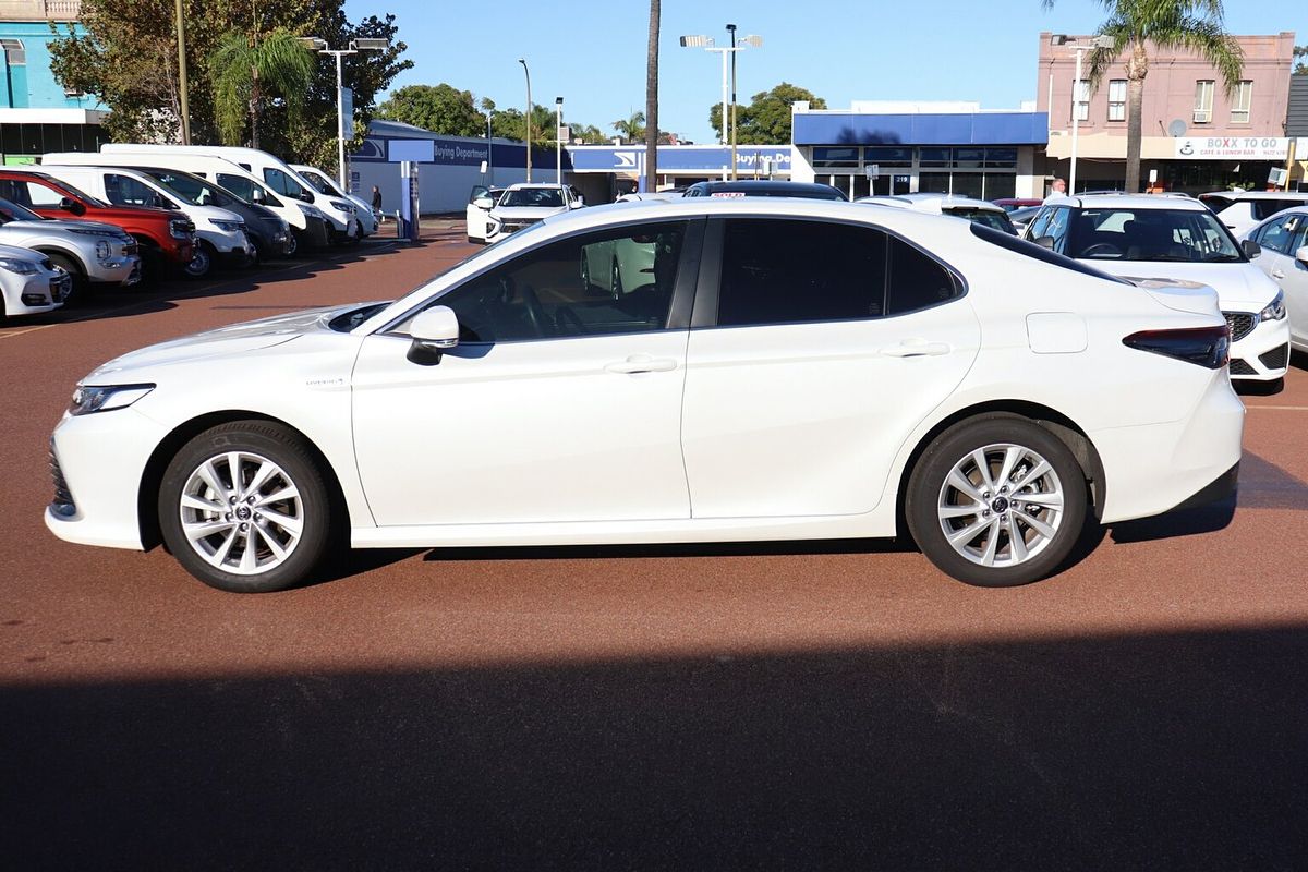 2024 Toyota Camry Ascent AXVH70R