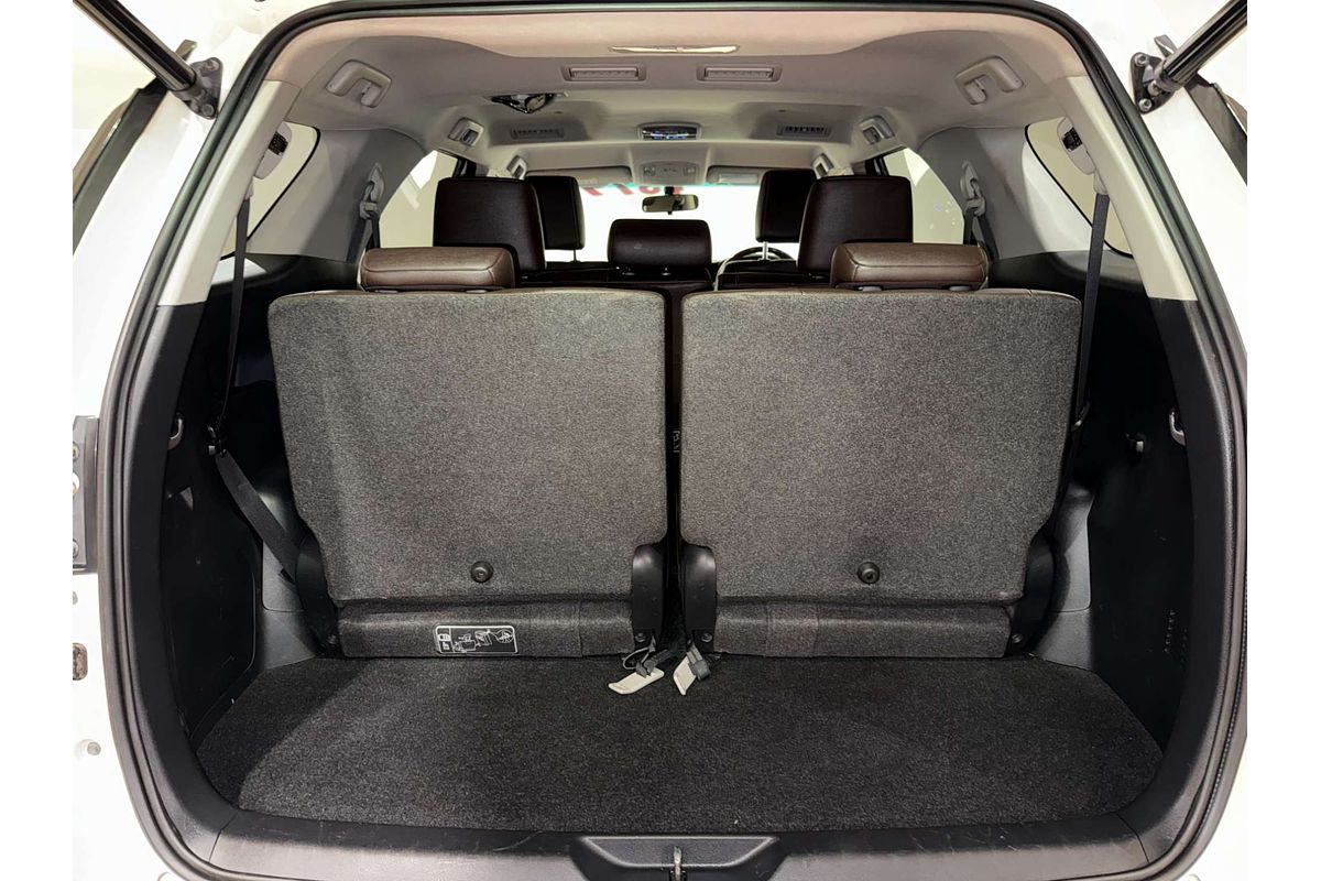2016 Toyota Fortuner Crusade GUN156R