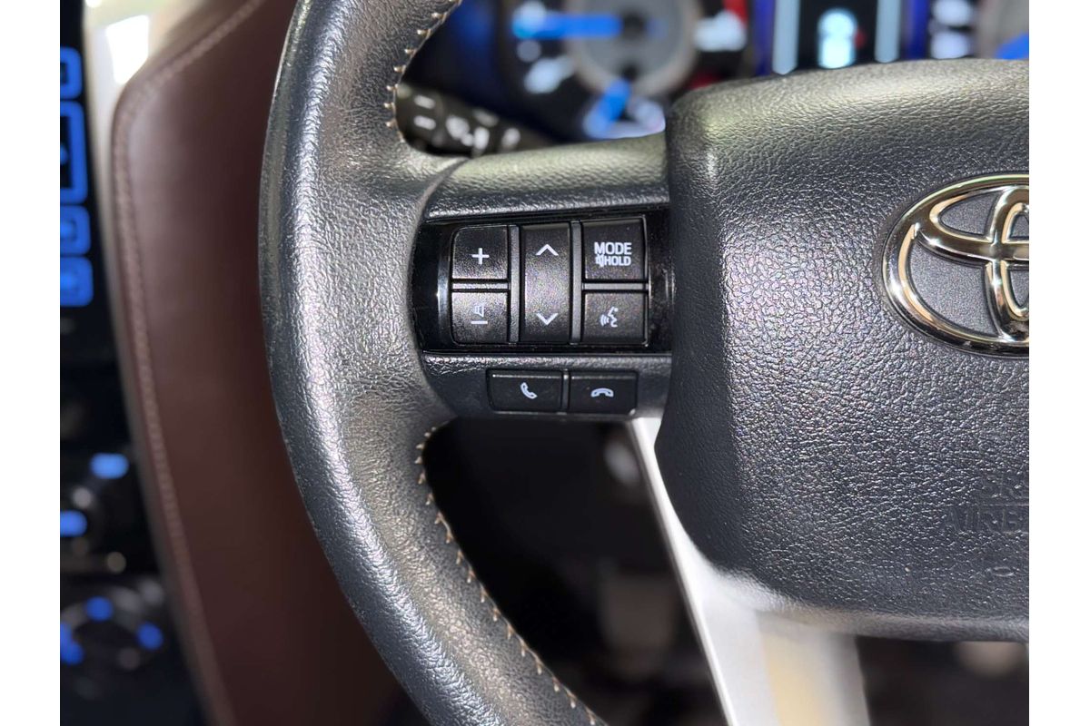 2016 Toyota Fortuner Crusade GUN156R