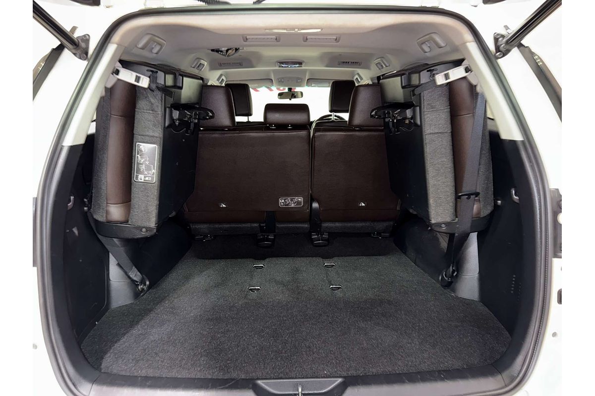 2016 Toyota Fortuner Crusade GUN156R