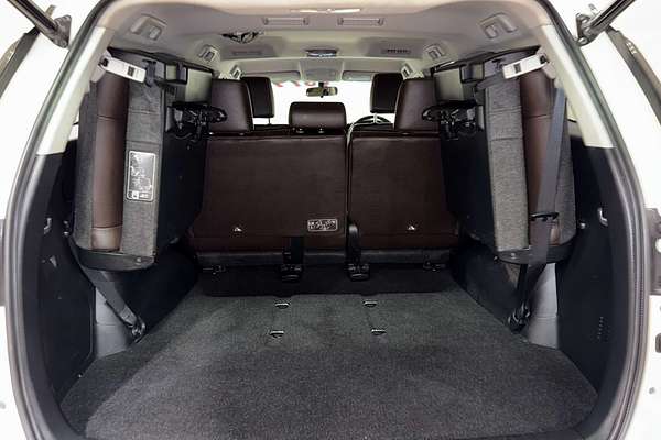 2016 Toyota Fortuner Crusade GUN156R