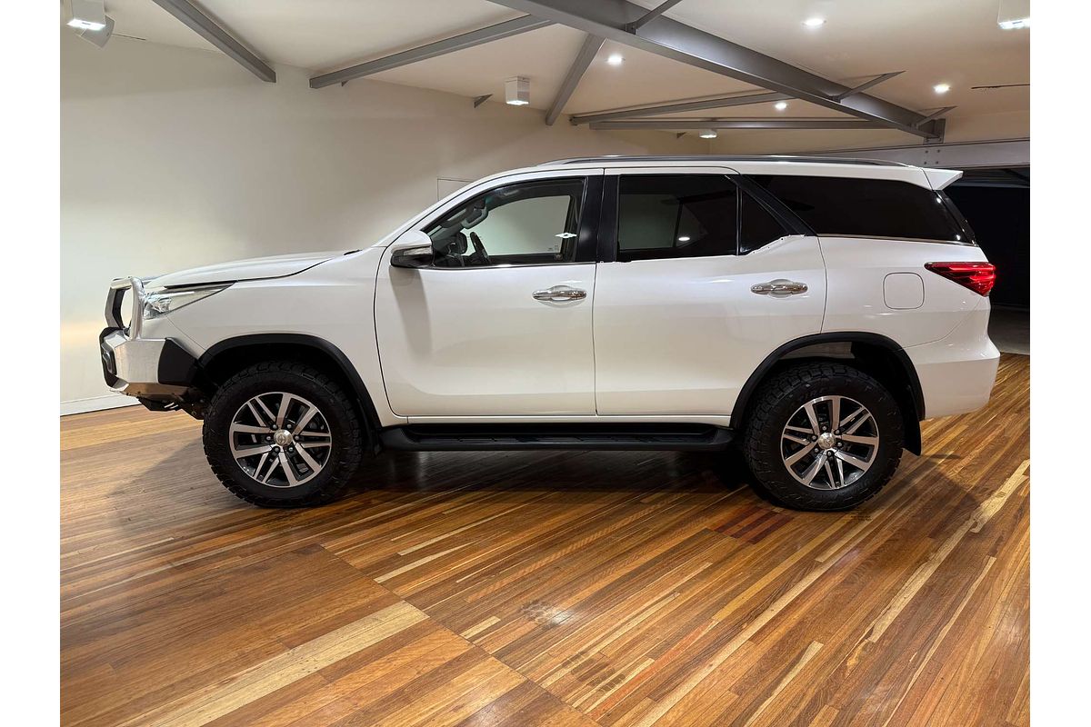 2016 Toyota Fortuner Crusade GUN156R