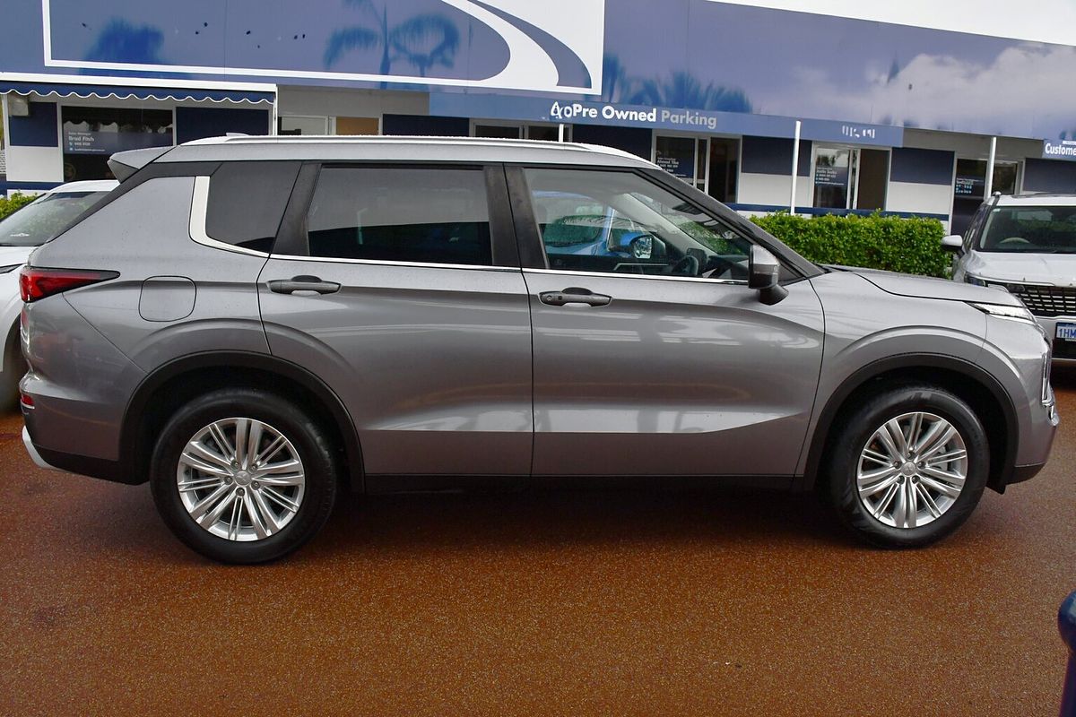 2022 Mitsubishi Outlander LS ZM