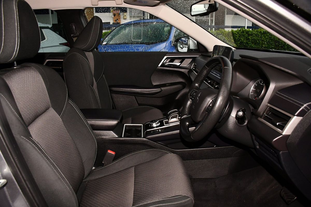 2022 Mitsubishi Outlander LS ZM