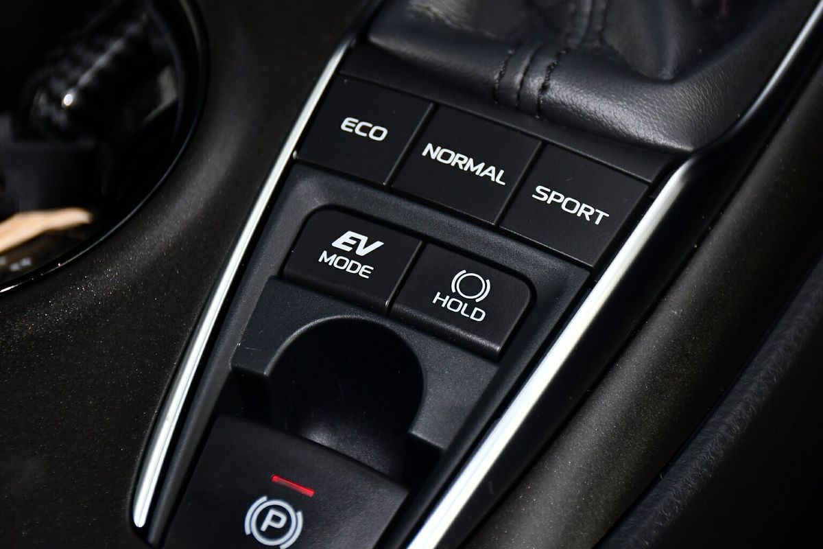2024 Toyota Camry Ascent AXVH70R
