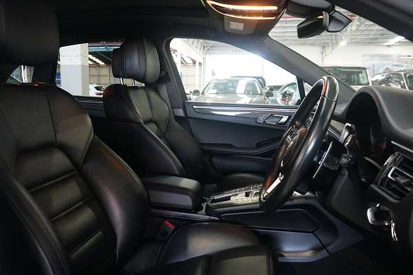 2019 Porsche Macan S 95B