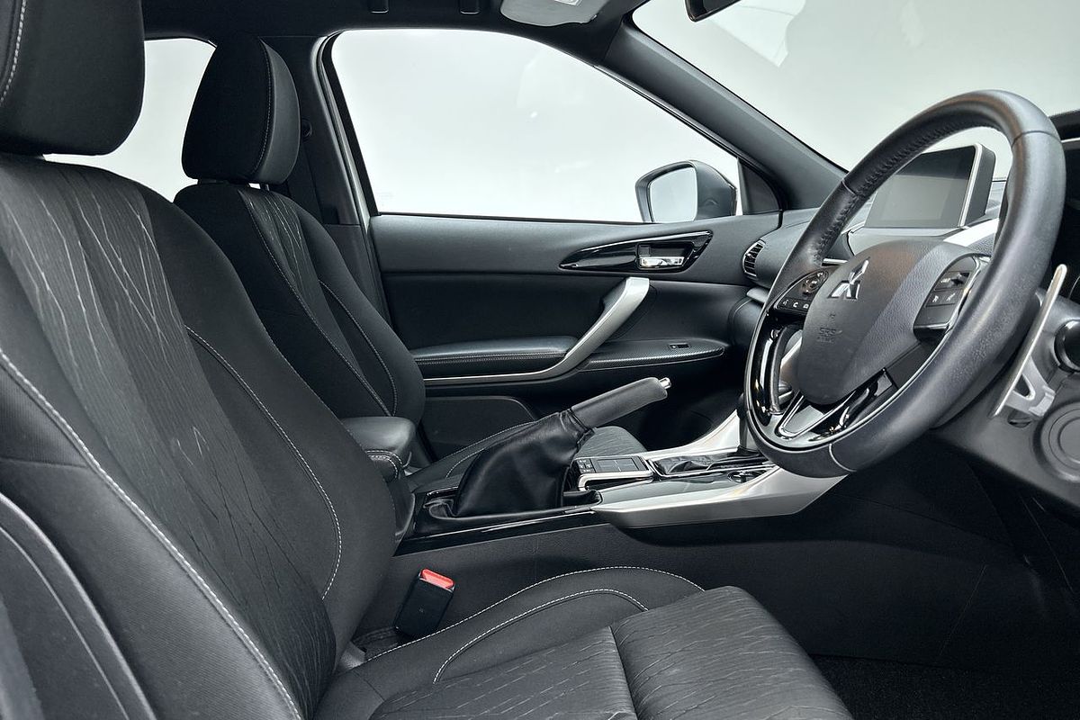 2020 Mitsubishi Eclipse Cross Black Edition YA