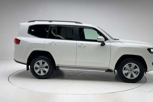2023 Toyota Landcruiser GXL FJA300R