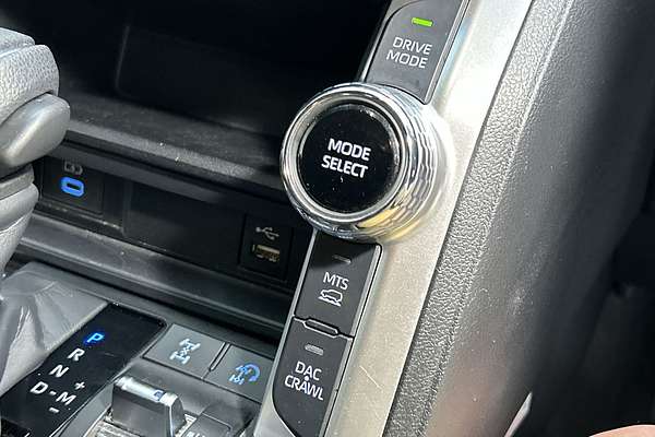 2023 Toyota Landcruiser GXL FJA300R
