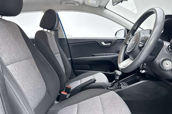 2022 Kia Stonic S YB