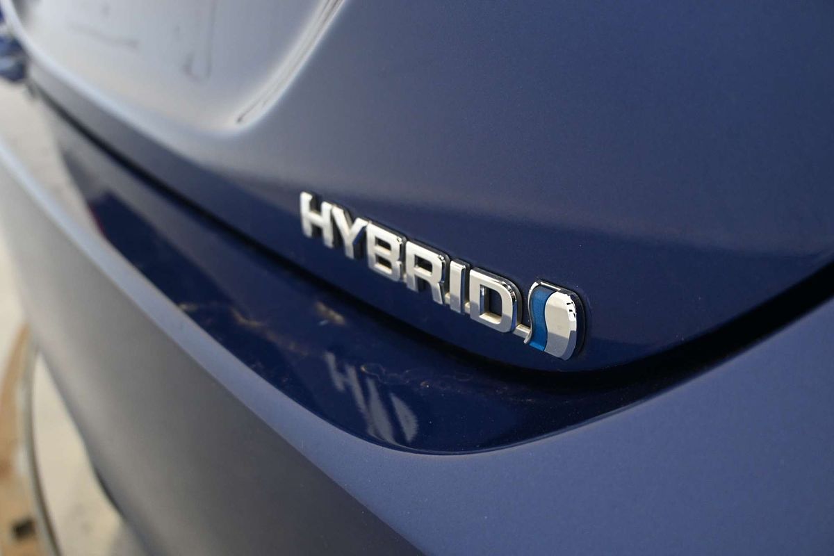 2018 Toyota Camry SL AXVH71R