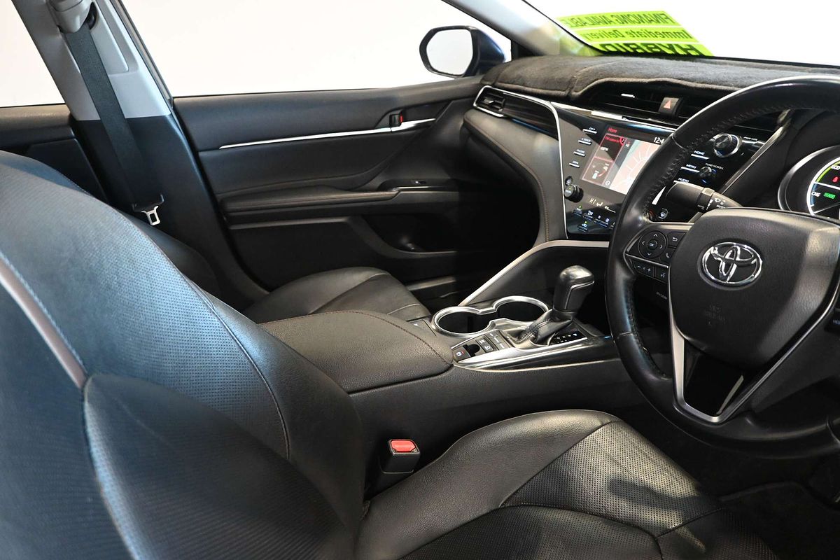 2018 Toyota Camry SL AXVH71R