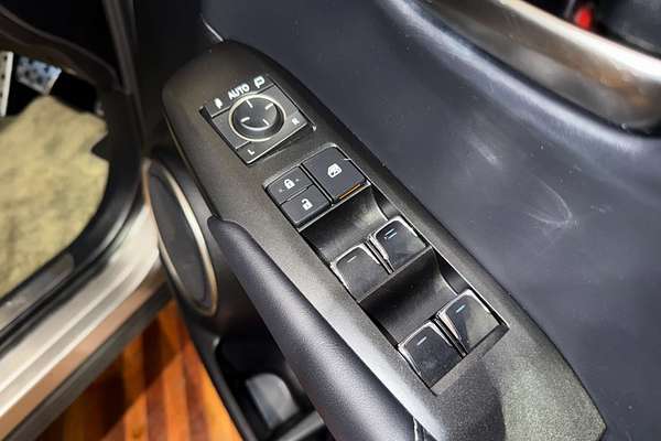 2019 Lexus NX NX300h F Sport AYZ10R