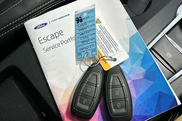 2022 Ford Escape Vignale ZH