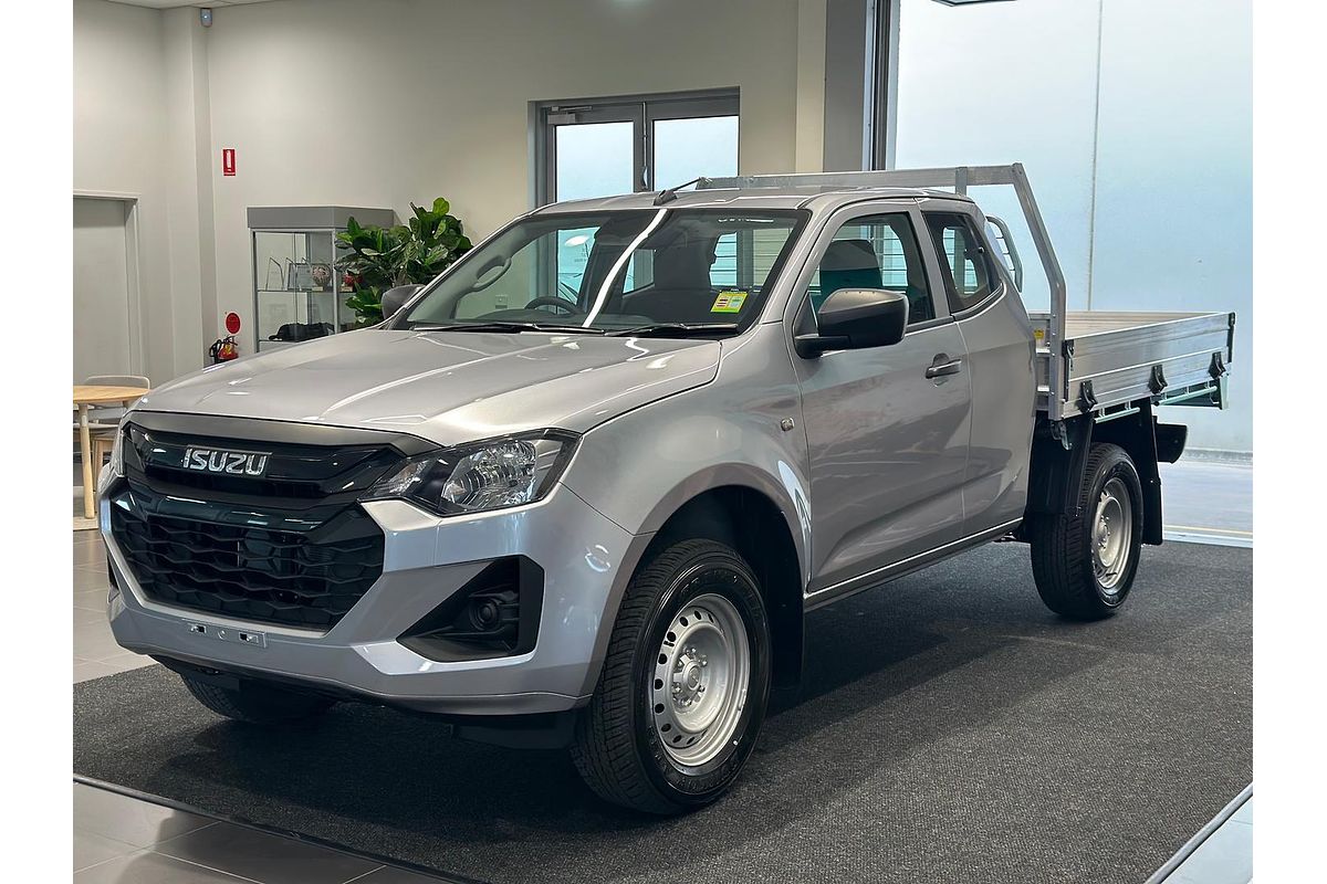 2025 Isuzu D-MAX SX 4X4