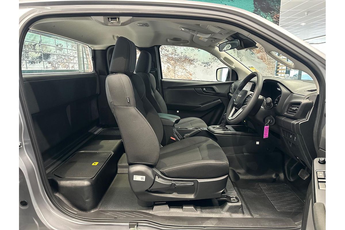 2025 Isuzu D-MAX SX 4X4