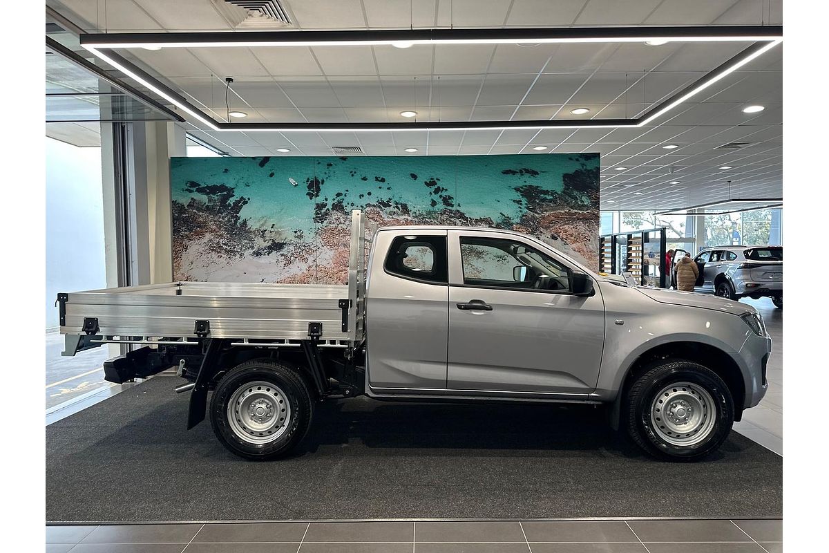 2025 Isuzu D-MAX SX 4X4