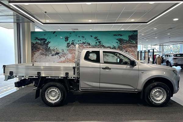 2025 Isuzu D-MAX SX 4X4