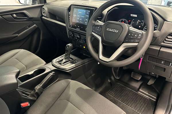 2025 Isuzu D-MAX SX 4X4