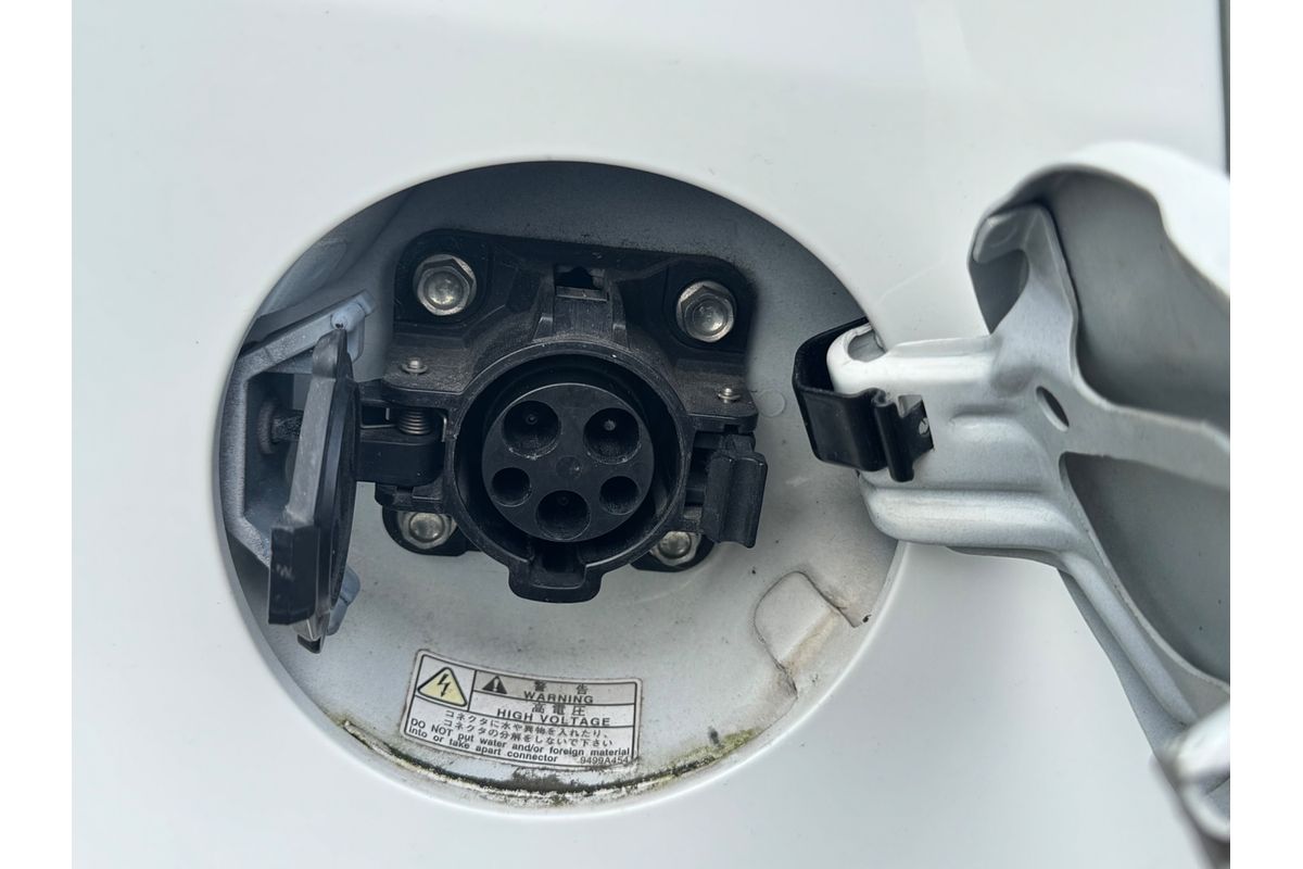 2013 Mitsubishi I-MIEV