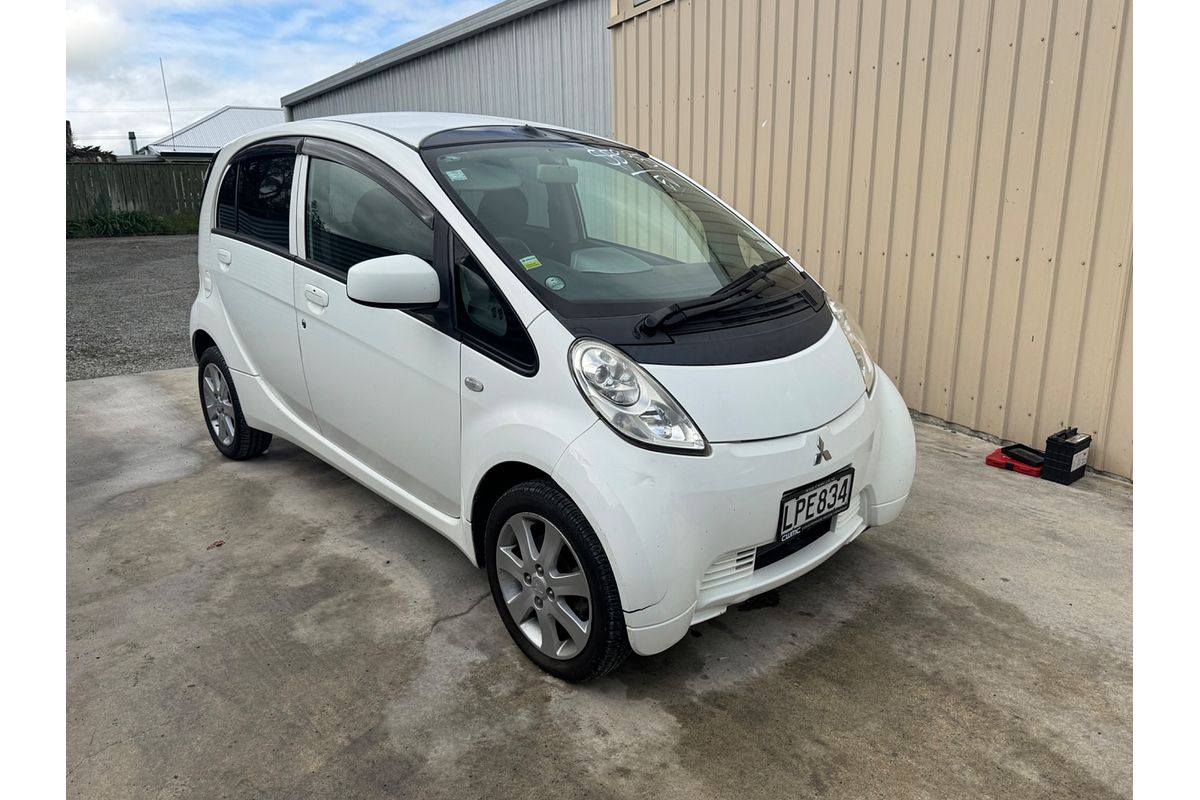 2013 Mitsubishi I-MIEV