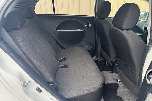 2013 Mitsubishi I-MIEV